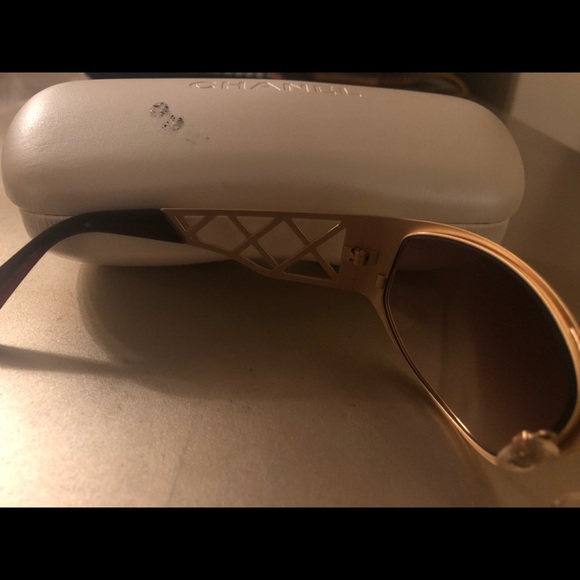 SOLD Chanel Sunglasses Metal Frame w/ Crystals - Picture 4 of 8